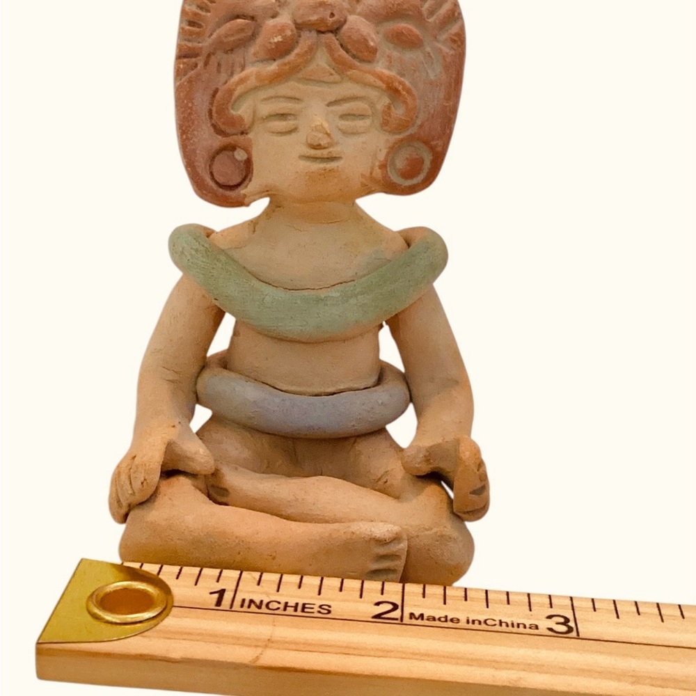 Handcrafted Terracotta Figurine - Brown and Green - Picture 4 of 7